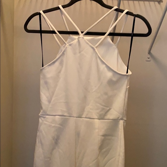 White mini dress! - Picture 4 of 4